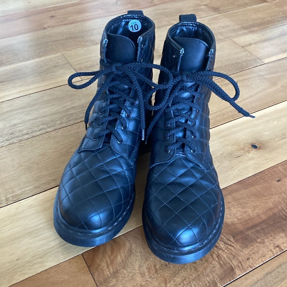 Dr. Martens  Coralie Daino Boots